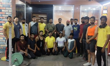 मेरी जिम सुमंगलम फिटनेस द्वारा युवा वर्ग के लिए 999/- में 365 दिन व्यायाम। युवा पीढ़ी ने दिया भरपूर सहयोग